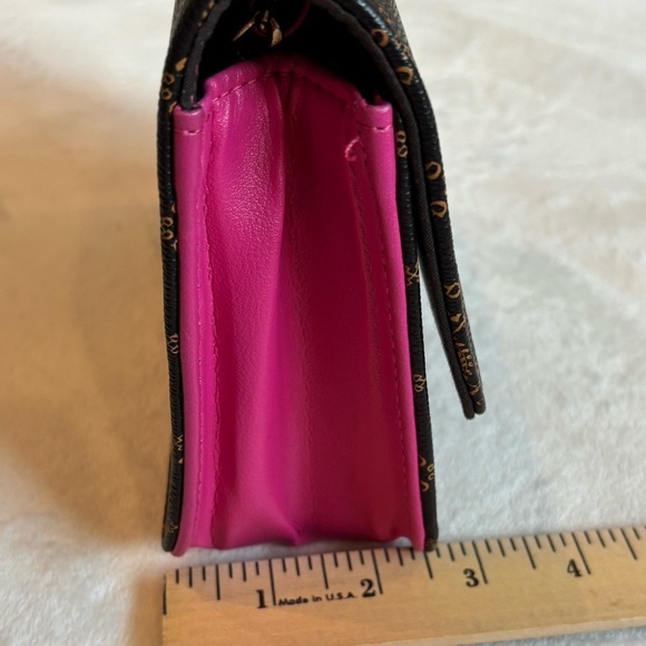 Beverly Hills Polo Club Black and Gold Crossbody Bag Logo - Picture 9 of 11